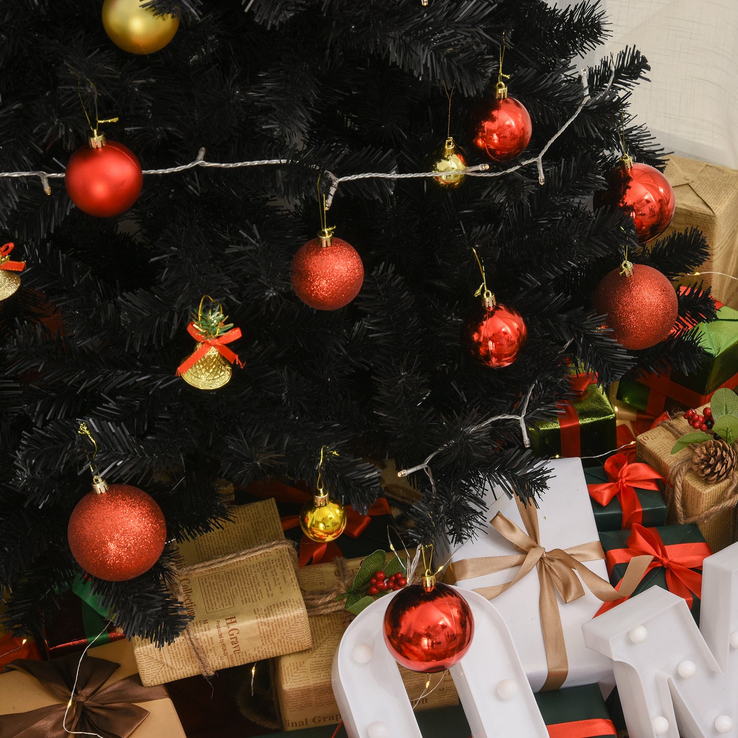 HOMCOM Black 7ft Unlit Christmas Tree with Realistic Tips