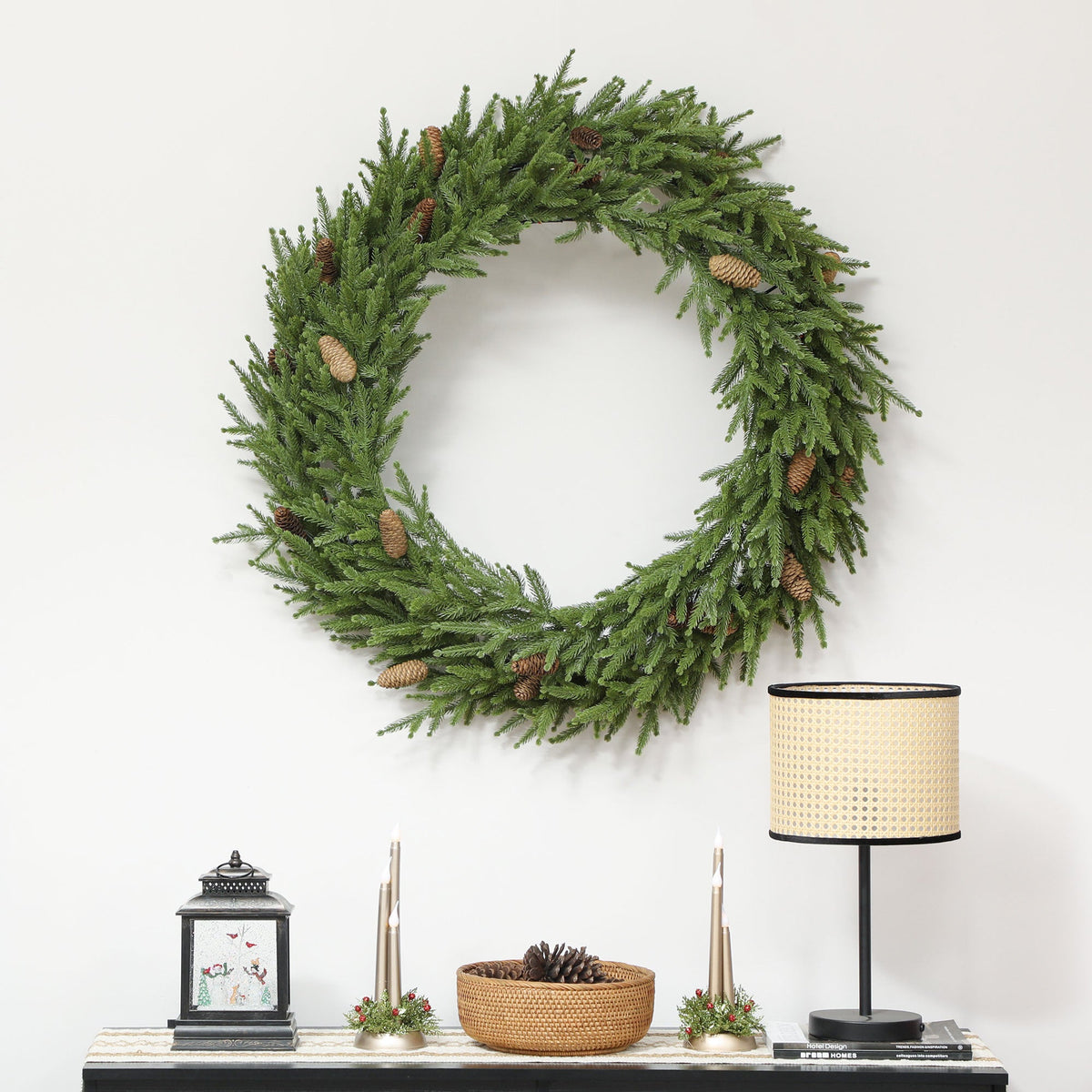 HOMCOM 36" Norfolk Pine Holiday Door Wreath with Pine Cones