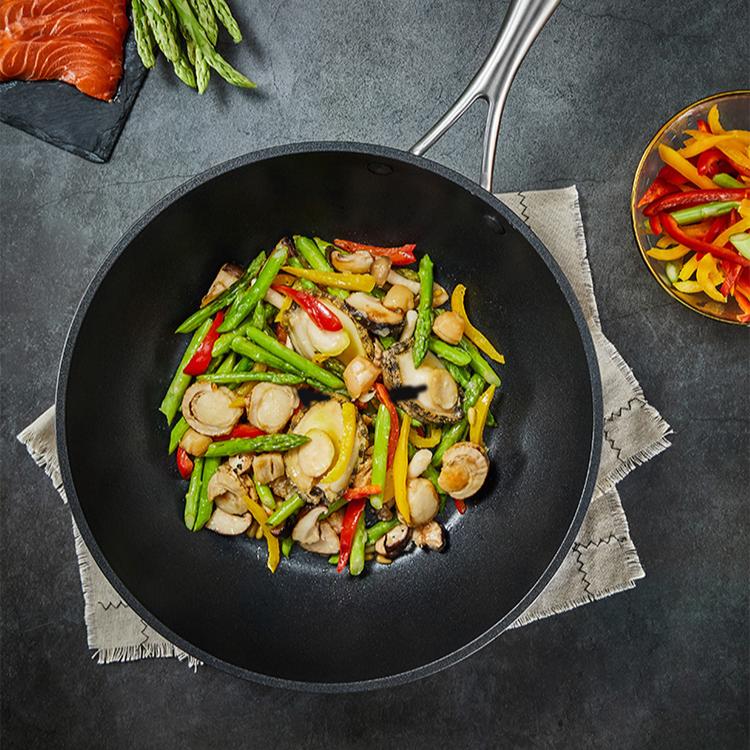 Wok Platinum Non-Stick Material  for Kitchen